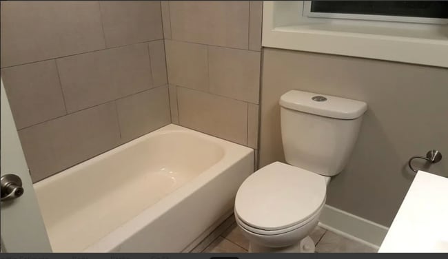 Bathroom Dowstairs - 4812 S Damen Ave