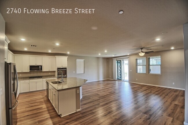 Foto del edificio - 2740 Flowing Breeze St