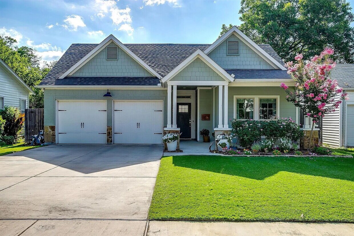 Foto principal - Coming Soon! Newly Constructed 4 bed, 2 ba...
