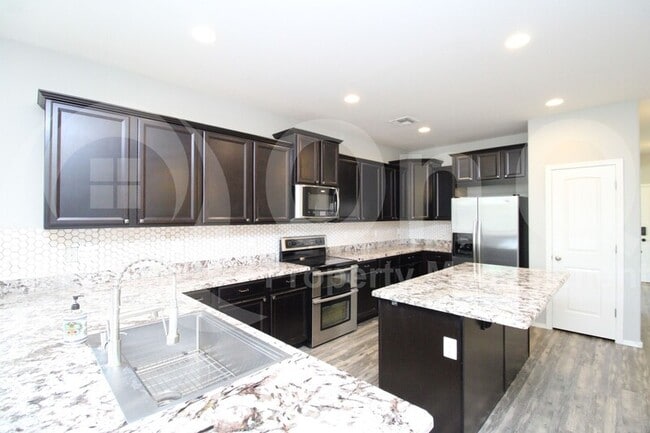 Foto del edificio - 2315 W Desert Ln