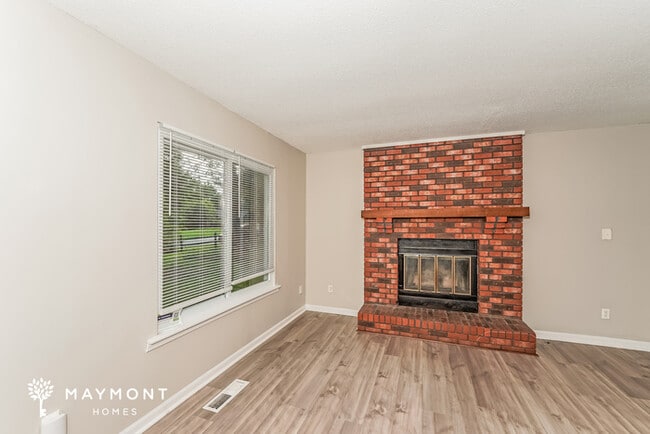 Foto del edificio - 912 Burnt Pine Dr