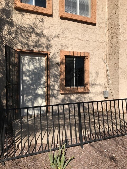 Primary Photo - 4531 N 26th Dr