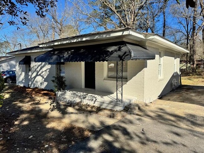 Building Photo - 1480 Brewer Ave