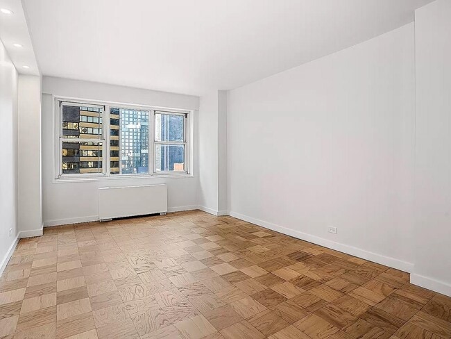 Foto del edificio - 159 W 53rd St