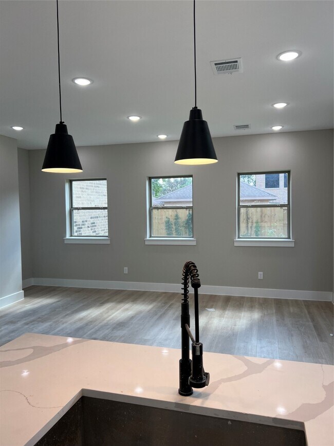 Foto del edificio - 2603 Piemonte Ave