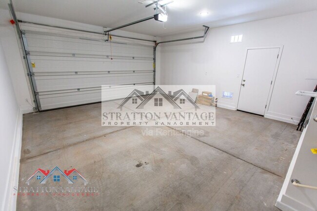 Foto del edificio - 7439 S 76th Dr