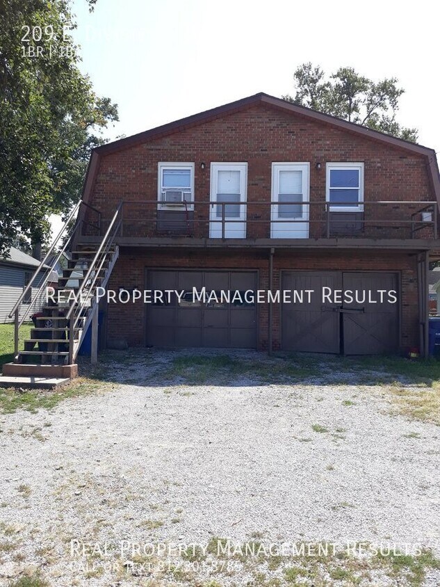 Primary Photo - One Bedroom Duplex with Garage