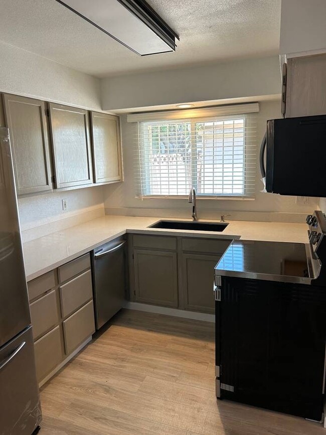Kitchen - 8439 E Montebello Ave