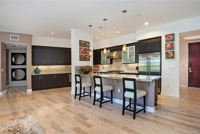 Foto del edificio - 402 Rockefeller Apt ##203, Irvine, CA 9261...