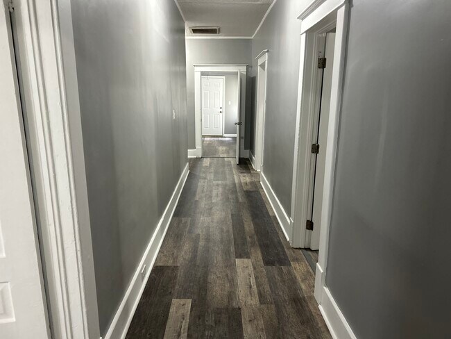 Building Photo - 2026 Saint Charles Ave