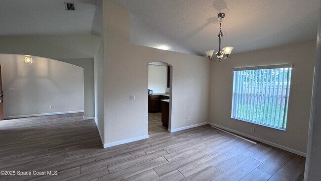 Foto del edificio - 1690 Canon Ave NW