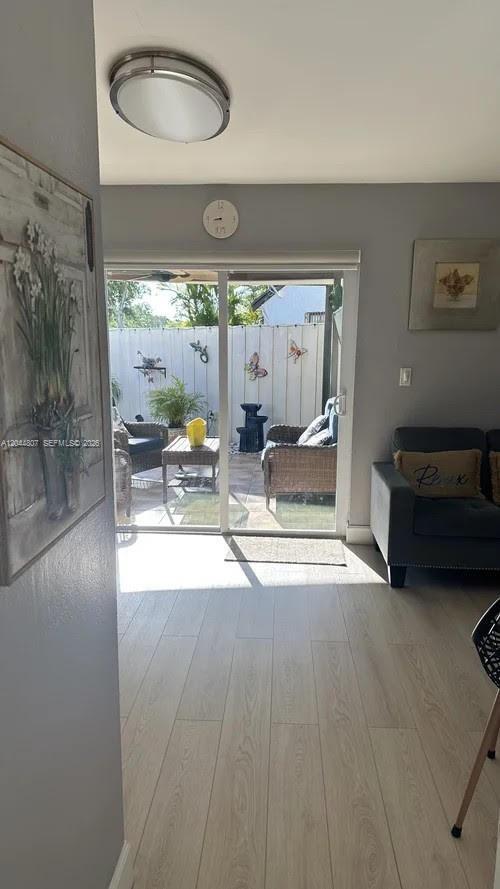 Foto del edificio - Southwest 70th Lane, Miami, FL 33183 - 3 BR 2.5 BA townhouse