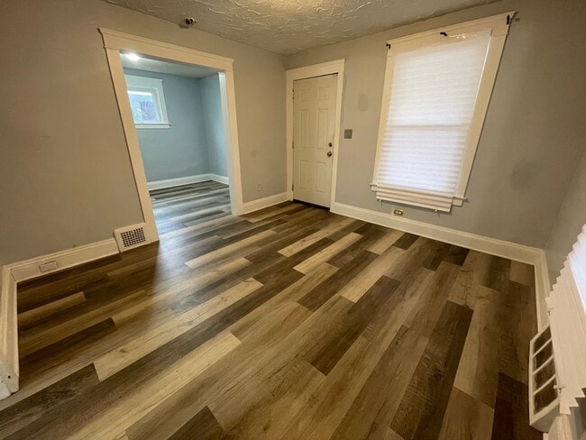 Building Photo - 11119 Forest Ave