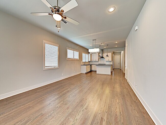 Foto del edificio - 326 Wimberly St