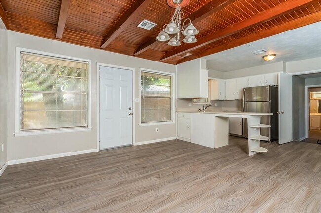 Foto del edificio - 9712 Mahler Pl