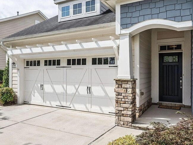 Building Photo - 137 Lucky Ribbon Ln