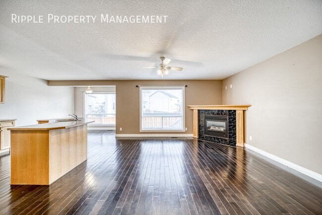 Building Photo - Cozy 3 bedroom+ den 2.5 bathroom house in the community of Airdrie