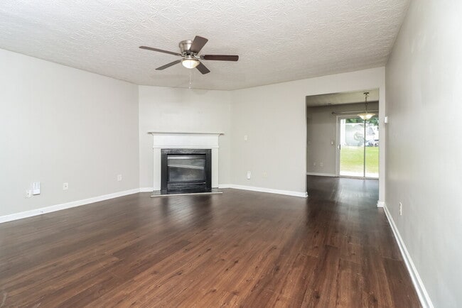 Foto del edificio - 271 Springbottom Ct SE
