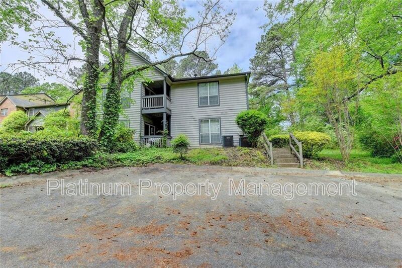 Primary Photo - 5556 Mountain Springs Cir