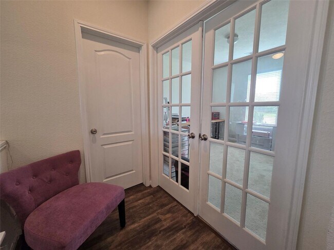 Foto del edificio - 25553 Kensington Lk Dr