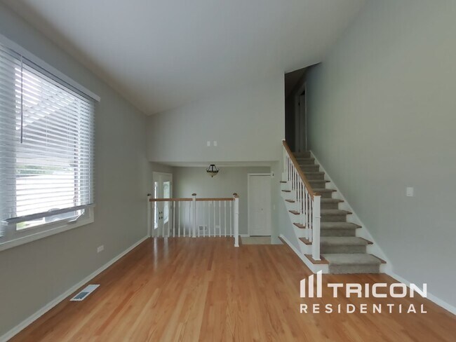 Foto del edificio - 1401 Oak Hill Ct