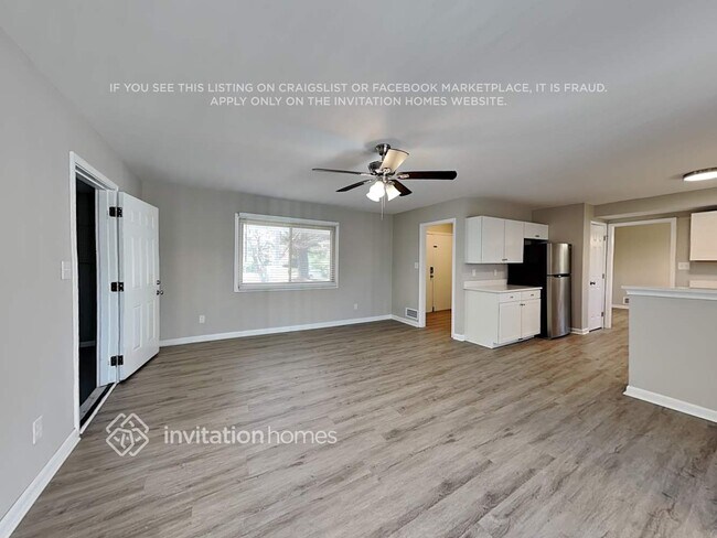 Foto del edificio - 3034 Woodrow Manor