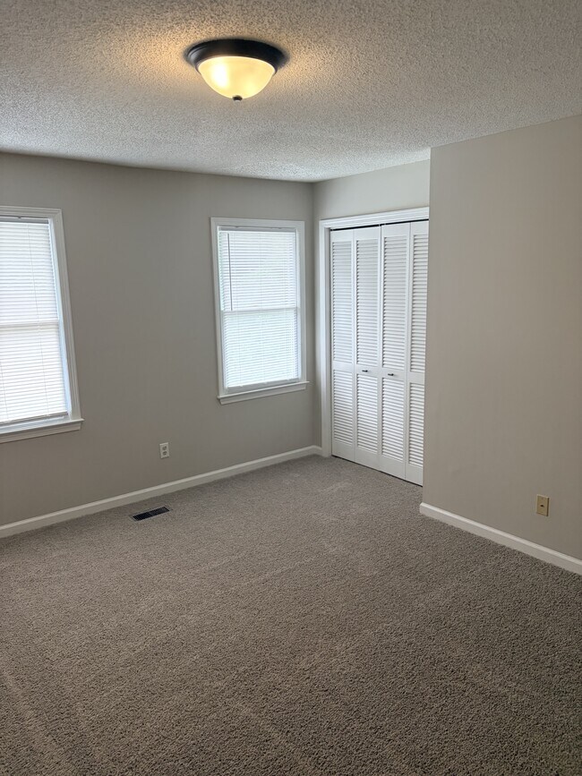 Building Photo - 7 Althea Cir
