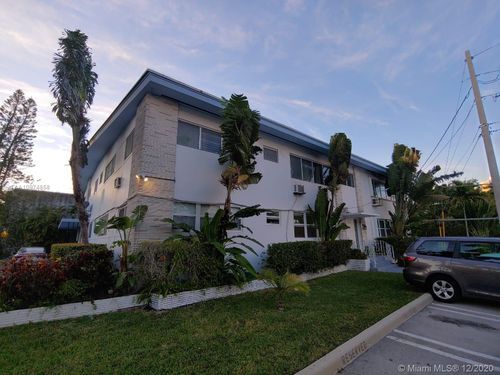 Building Photo - 10002 E Bay Harbor Dr