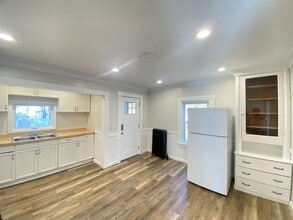 Building Photo - 348 Portland St