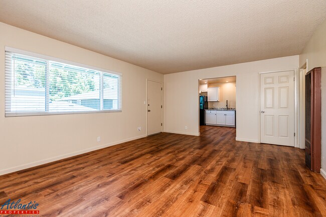 Building Photo - 203 Wilton Dr