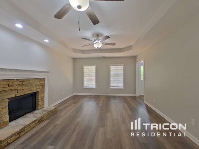 Foto del edificio - 910 Skidway Ct