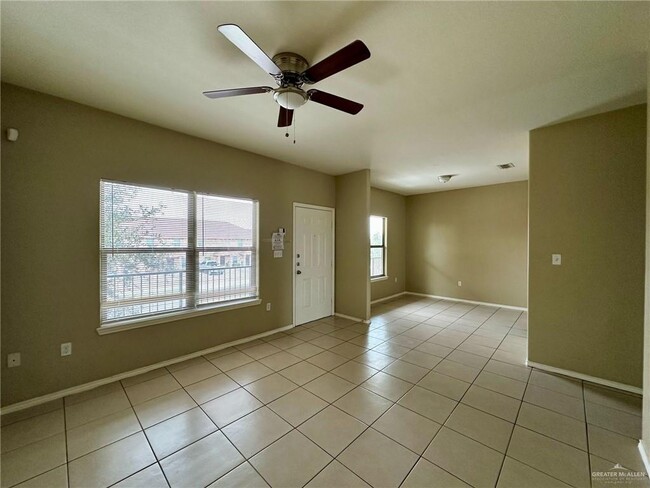 Building Photo - 17 Miroslava Ave