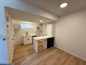 Building Photo - 11814-11839 39 St NW