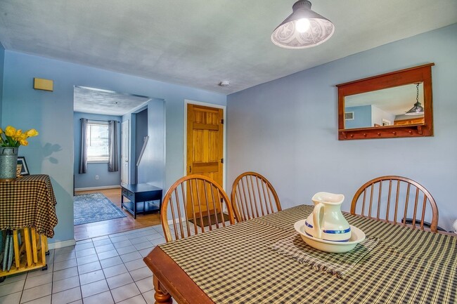 Building Photo - 39 Fords Landing Dr