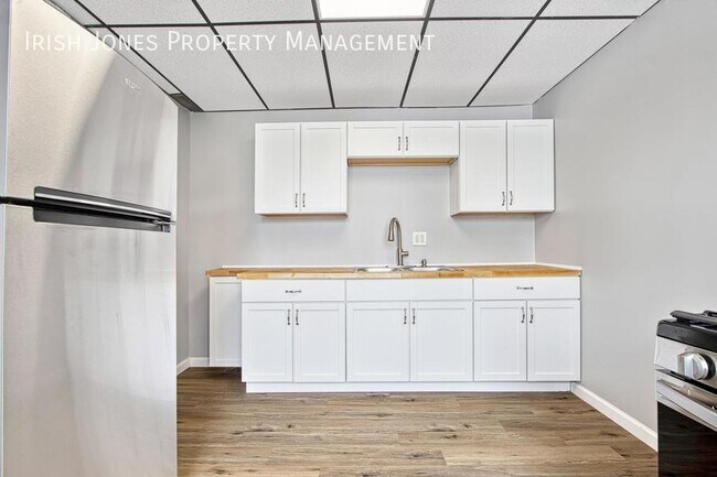 Foto del edificio - 1213 Walden Ave
