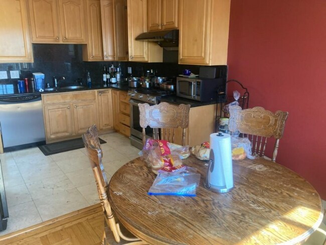 Foto del edificio - 106 Sargent St