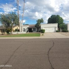 Building Photo - 8329 E San Simon Dr