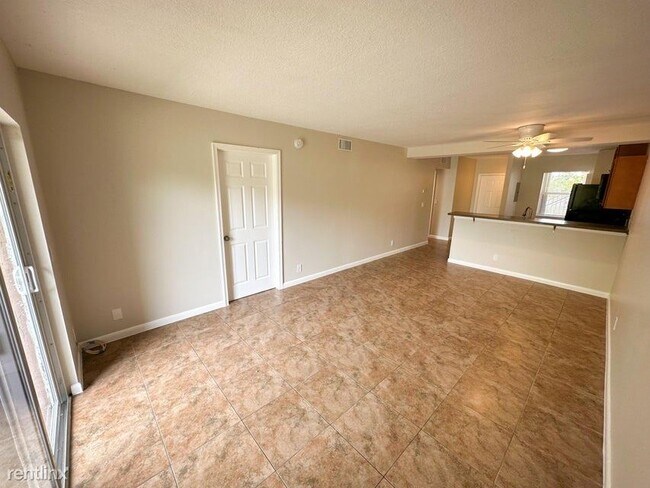 Foto del edificio - 3 br, 2 bath House - 2107 SE 3rd St Apt B 0