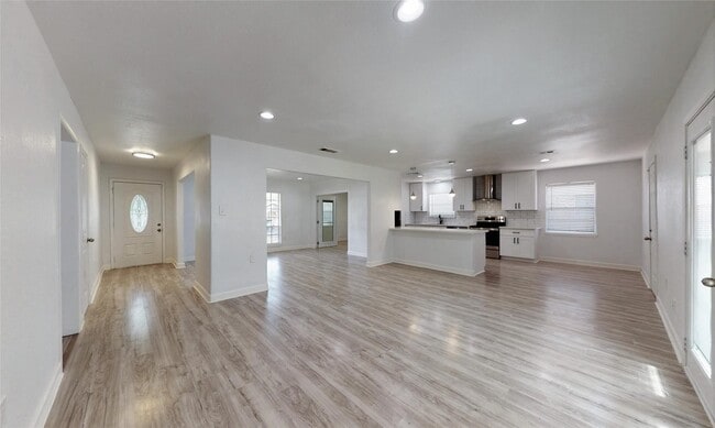 Foto del edificio - 9023 Dunlap St