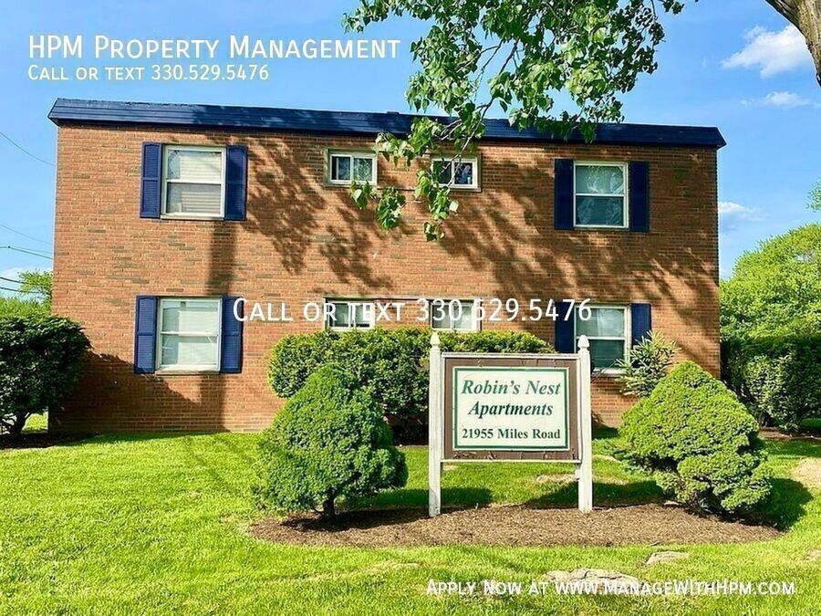 Foto principal - 21955 Miles Rd