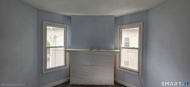 Building Photo - 379 Sigourney St