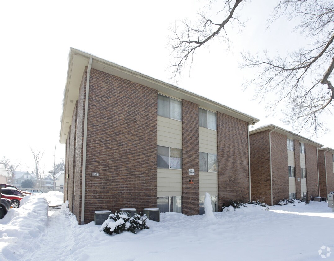 Building Photo - 1129 E St