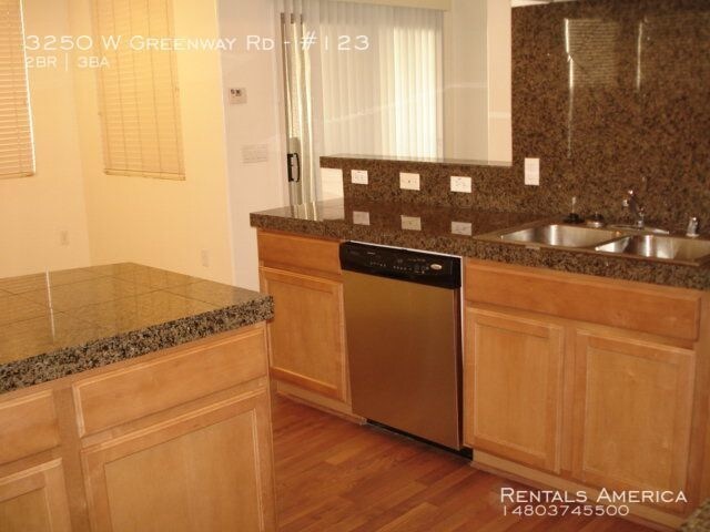 Foto del edificio - 3250 W Greenway Rd