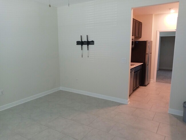 Building Photo - 540 S Andrea Cir