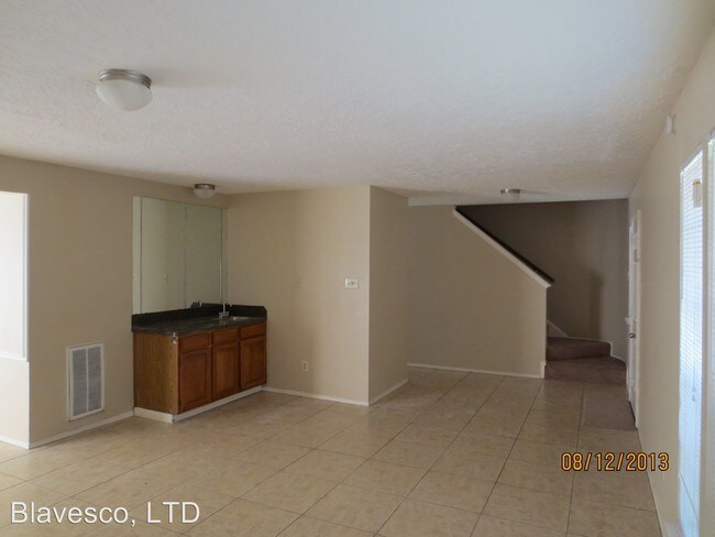 Building Photo - 1407 Myers Mill Dr