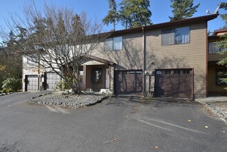 Building Photo - 690 NW Atalanta Way