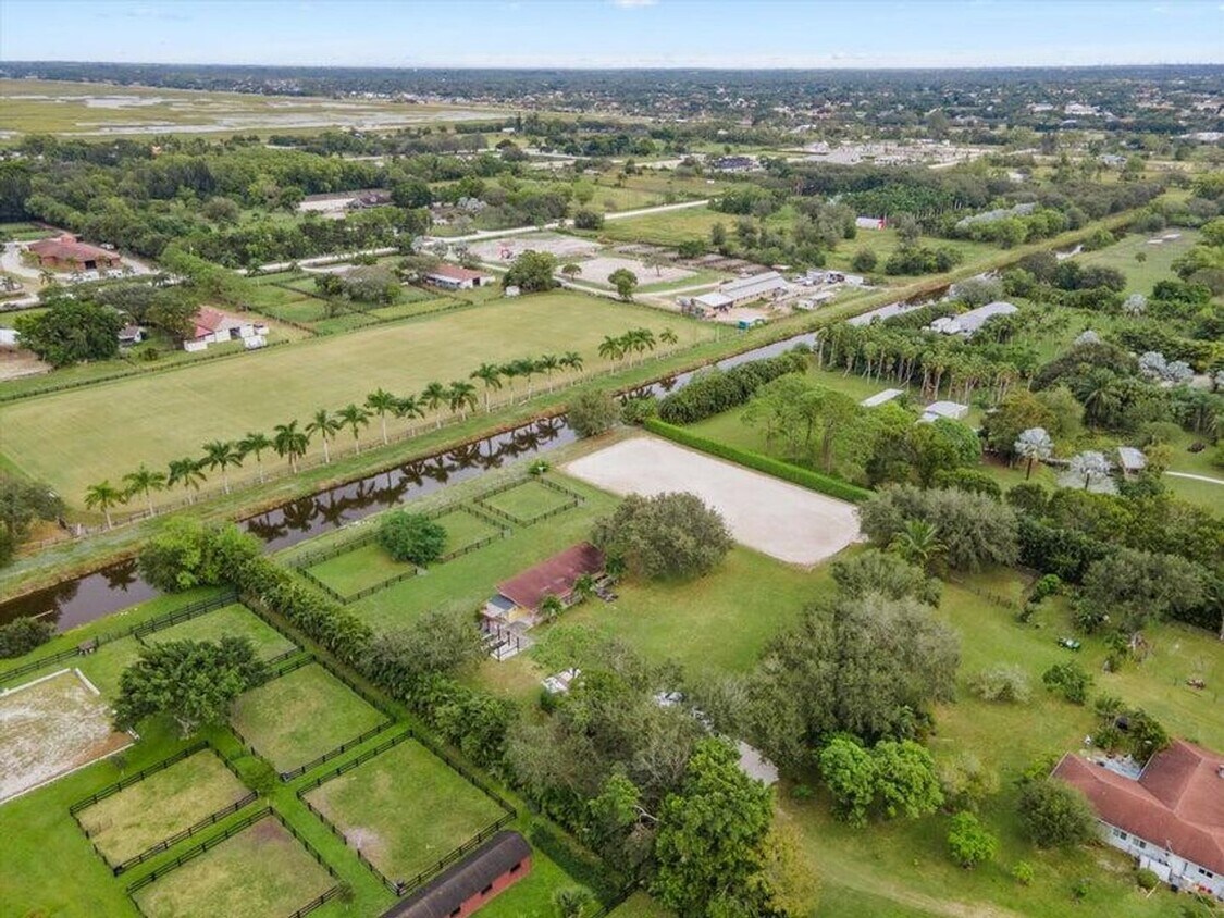 Primary Photo - 16693 Deer Path Ln