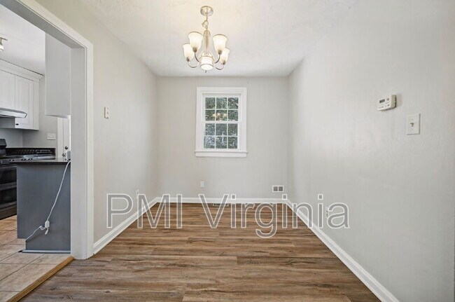 Foto del edificio - 2312 Calvin Ave