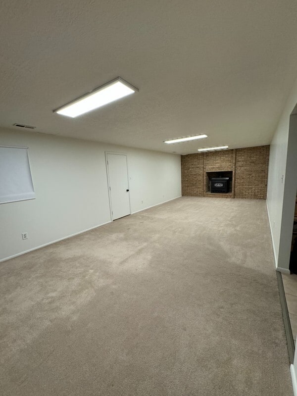 Building Photo - 730 E 660 N