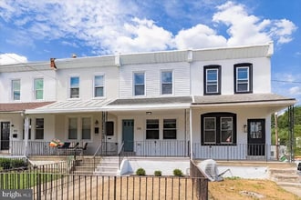 Building Photo - 396 Ripka St